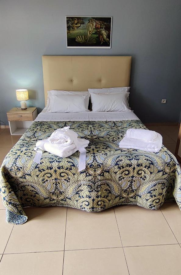 Hospitable Appartment In The Central Park, ซานธี ภายนอก รูปภาพ